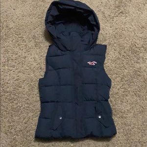 Hollister hooded puffer vest